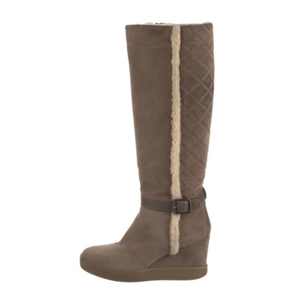 AQUATALIA Callie Faux Fur Trim Shearling Chestnut Suede Wedge Boots Sz 8 - Picture 14 of 14